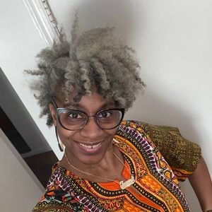 Meet your Posher, Joanna